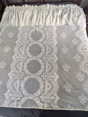 Vintage Cream Off White Lace Shower Curtain Attached Valance Floral Wreaths